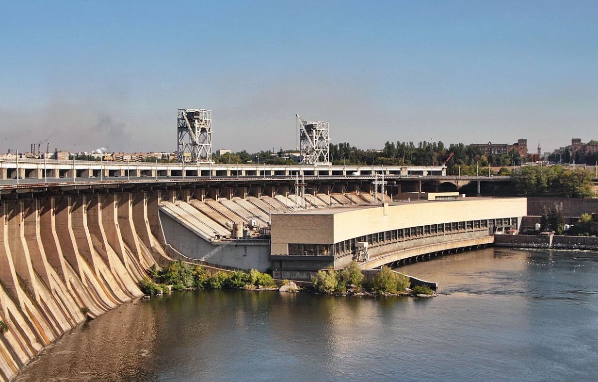 История ДнепроГЭС: как строили станцию и почему Россия уже второй раз пытается ее уничтожить